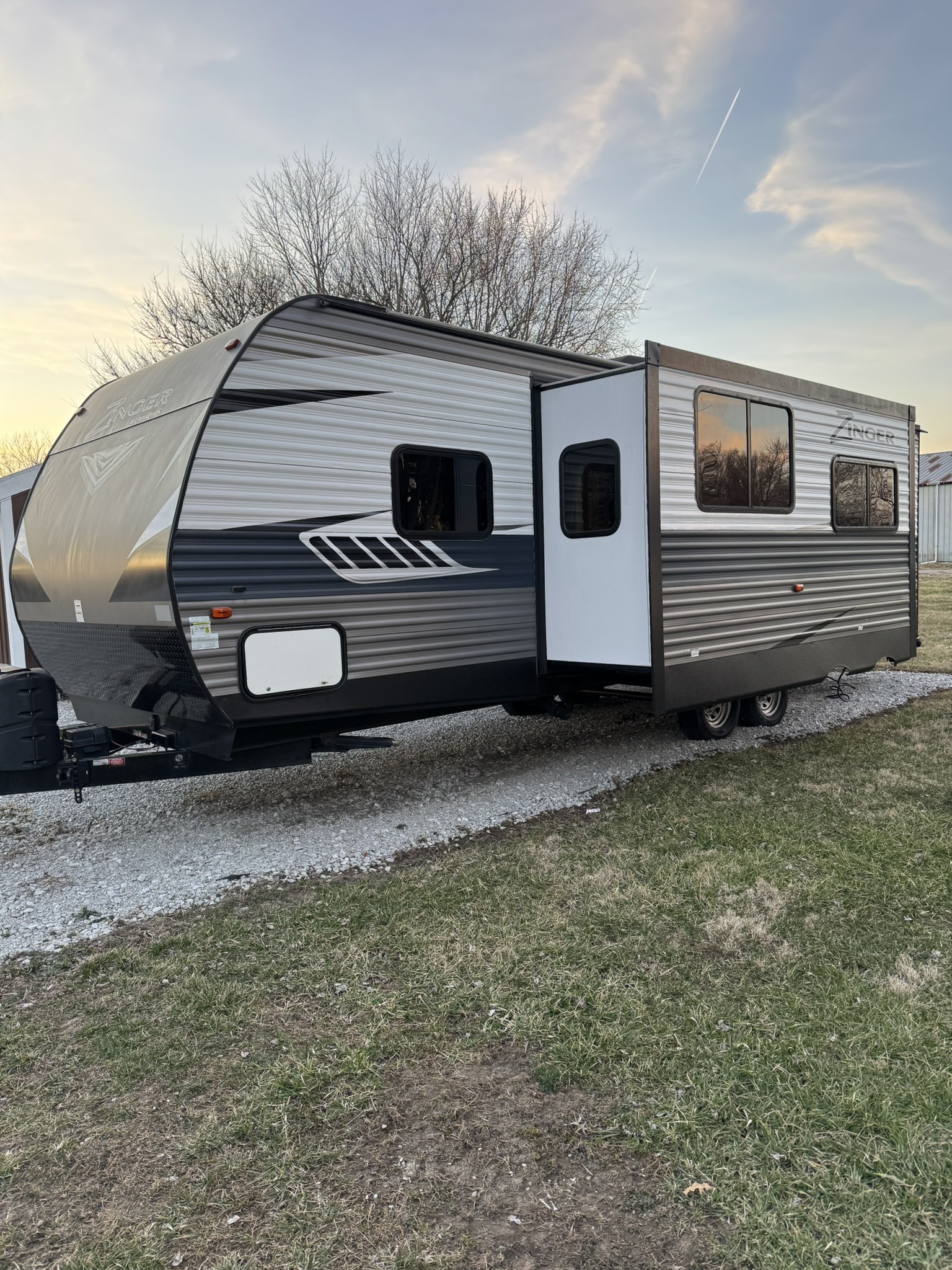 2018 Crossroads ZINGER 280BHS RV