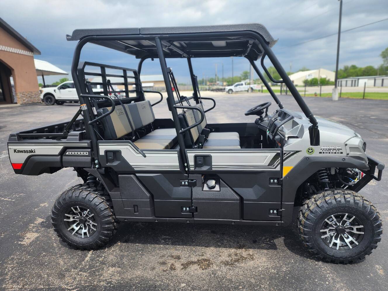 A photo of this 2026 Kawasaki MULE PRO-FXT™ 1000 LE Ranch Edition