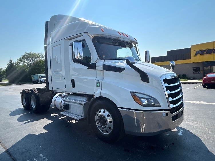 2021 FREIGHTLINER CASCADIA 116 in Swedesboro, NJ