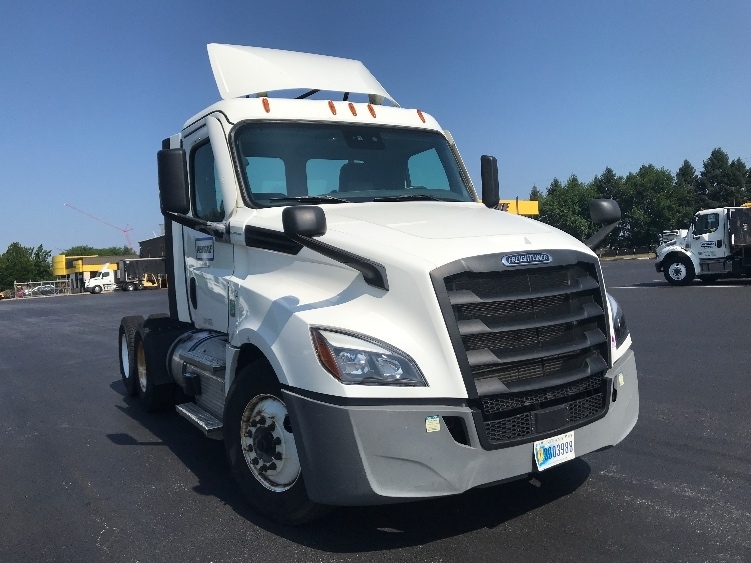 2021 FREIGHTLINER CASCADIA 126 in Lancaster, PA