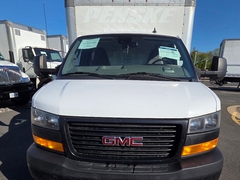 2021 GMC SAVANA in Dayton, NJ