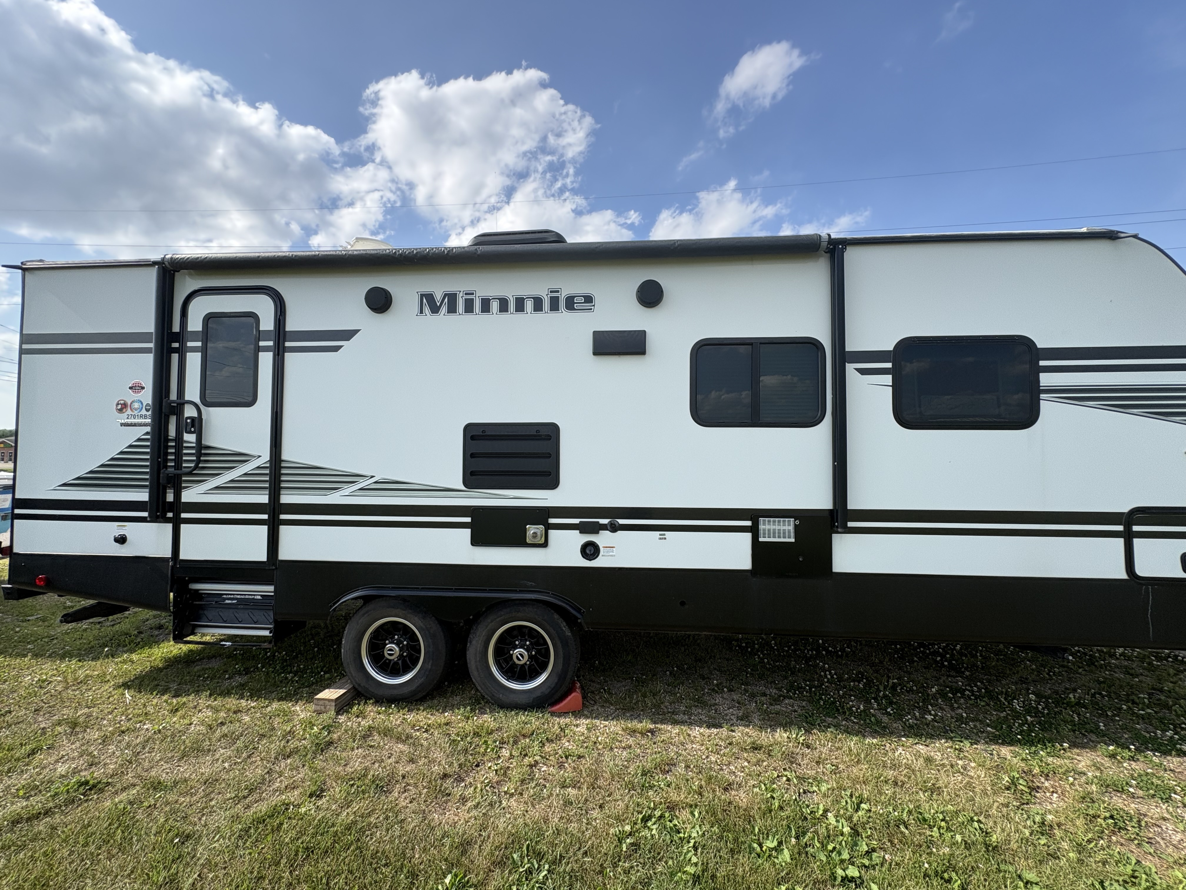 2022 Winnebago MINNIE WINNIE 27 in sun prairie WI