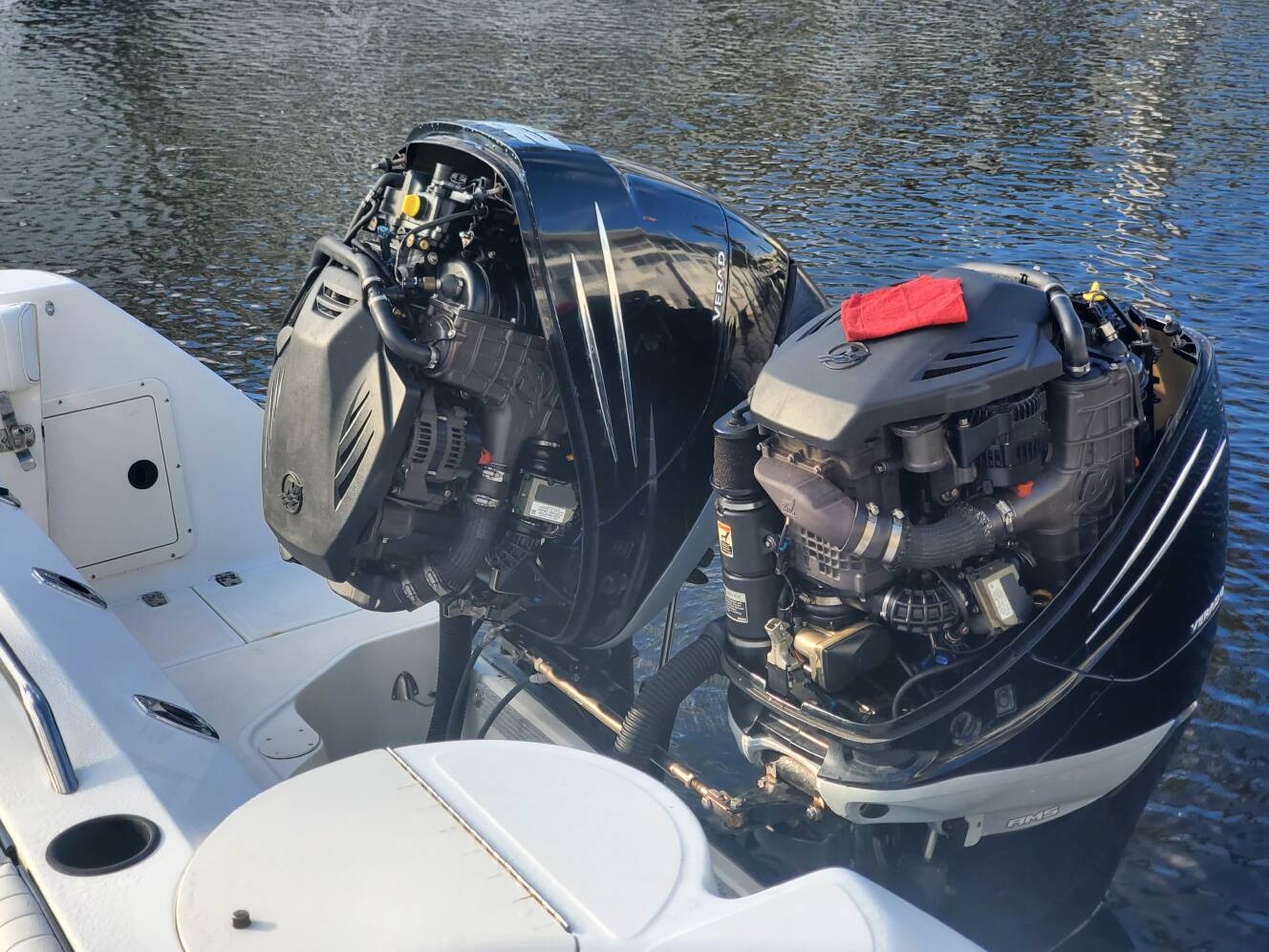 A photo of this 1999 Boston Whaler 280 Conquest
