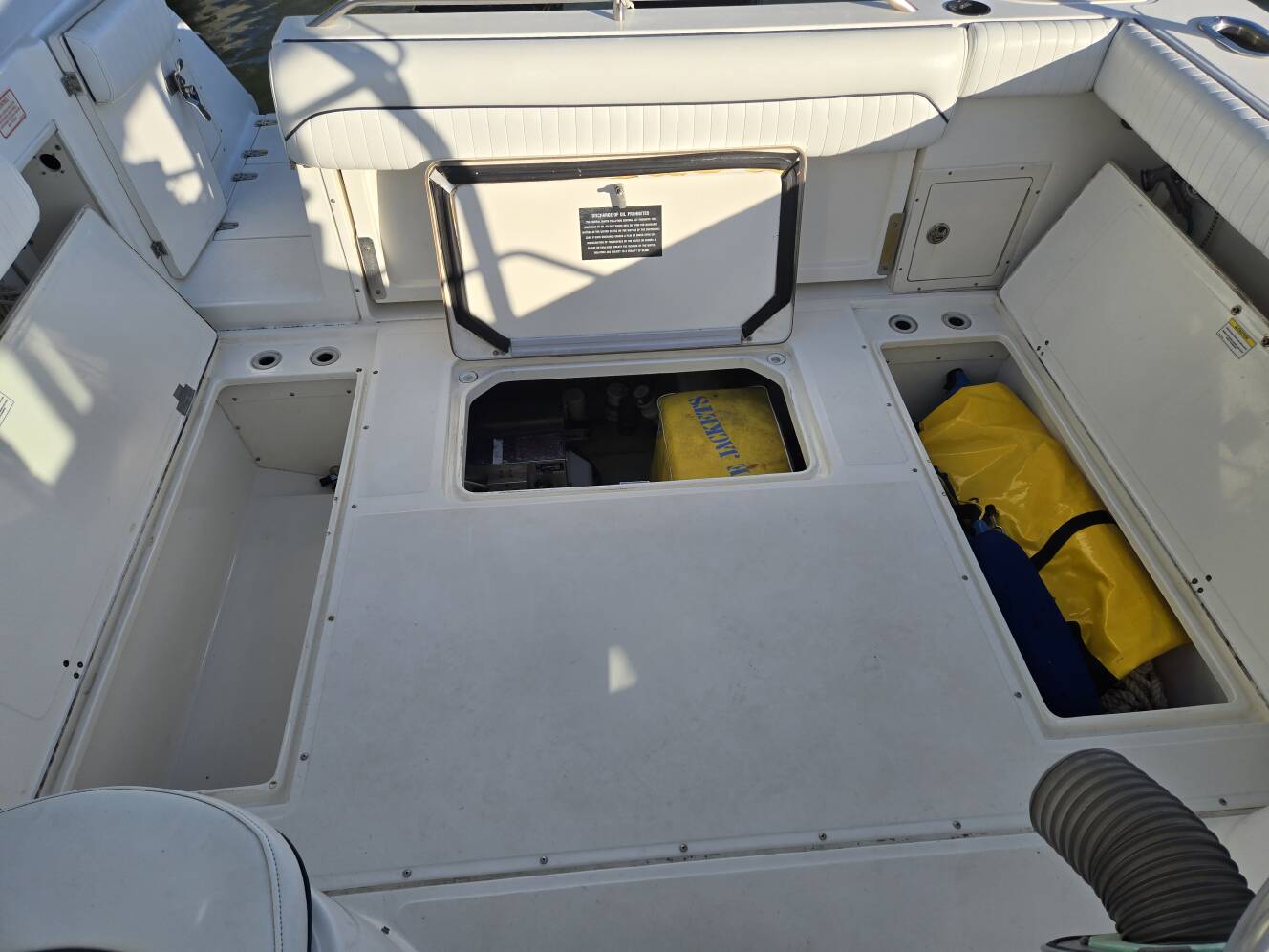 A photo of this 1999 Boston Whaler 280 Conquest