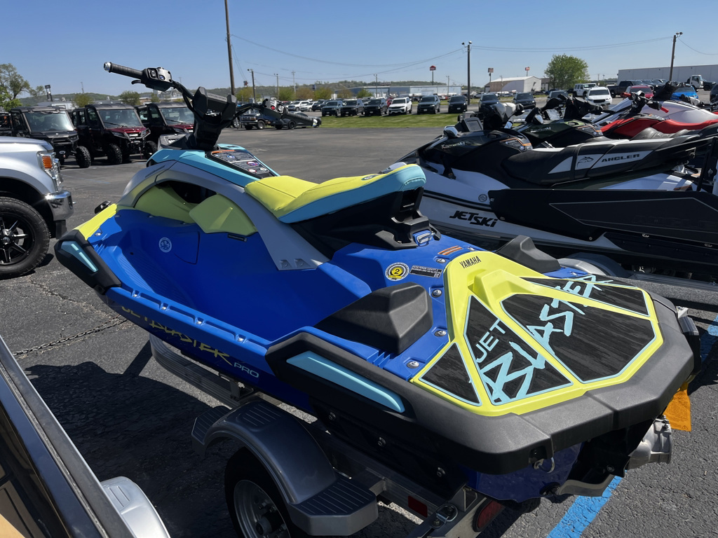 2026 Yamaha JETBLASTER PRO 2-AZURE BLUE/LUNAR YELLOW PRO 2-UP in Council Bluffs, IA