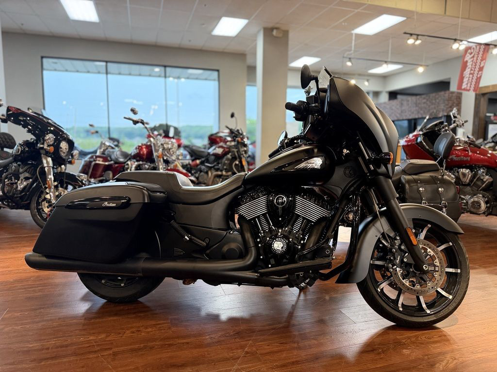 2025 Indian Chieftain Dark Horse W/Powerband Audio Black Smo DARK HORSE in Huntsville, AL