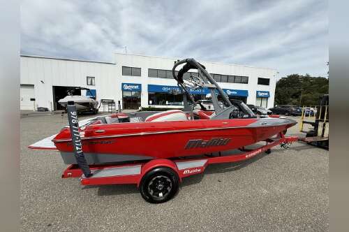 2022 Malibu TXi in middleton MA