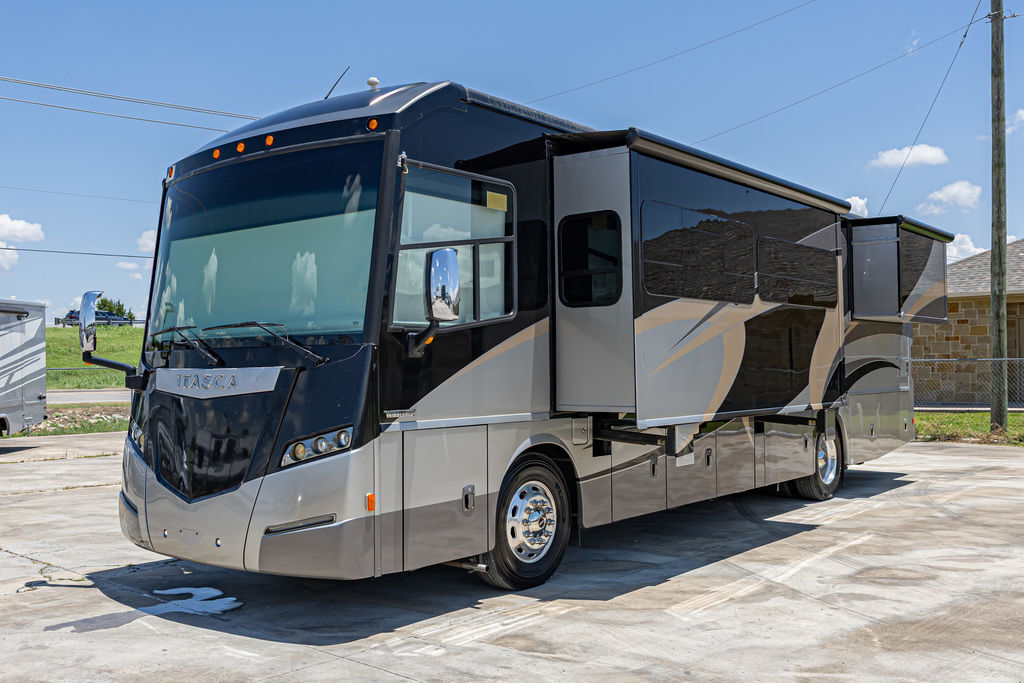 2015 Itasca Meridian 36M RV