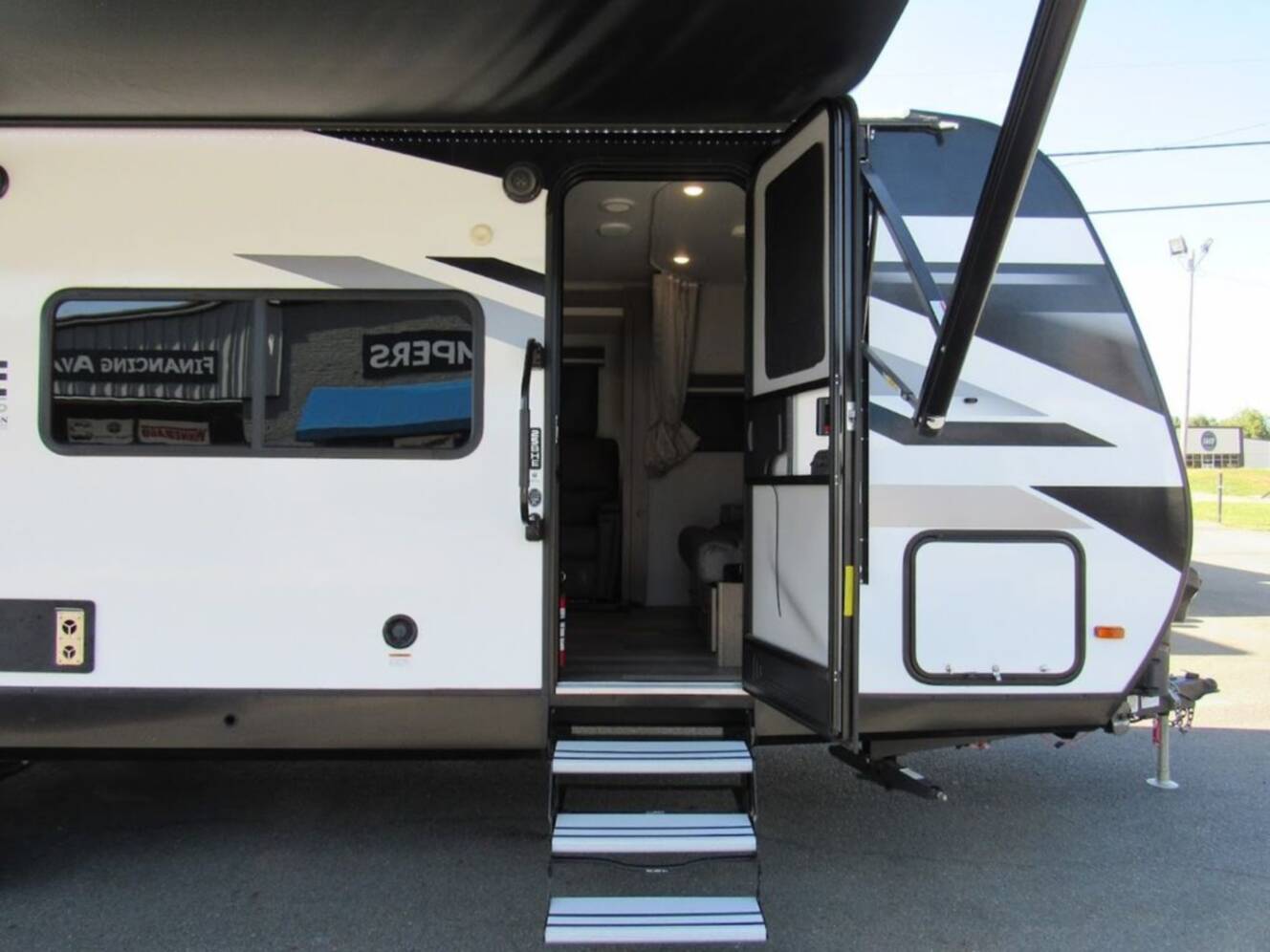 A photo of this 2023 Grand Design Imagine XLS 25BHE
