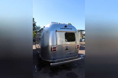 2017 Airstream International Signature 19 in southaven MS