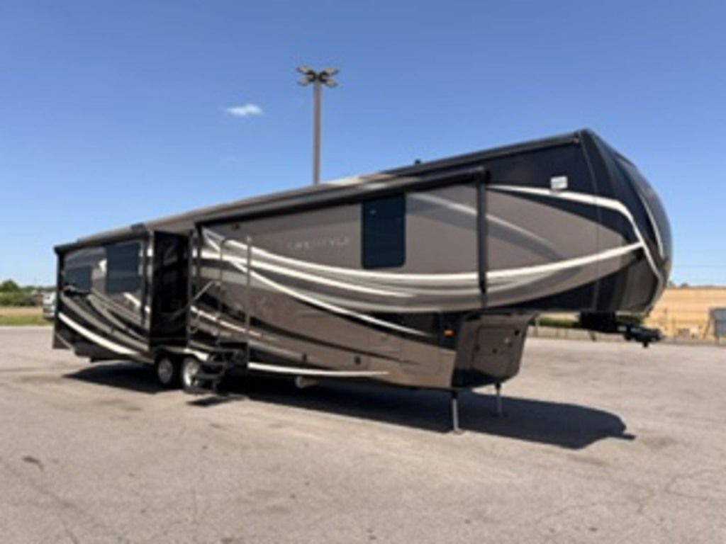2015 Lifestyle Luxury RV Lifestyle LS39FB in southaven MS