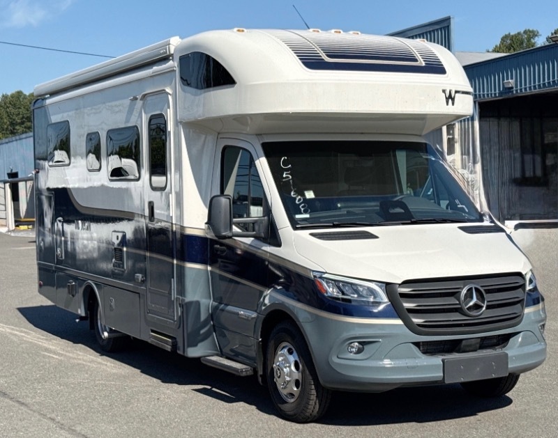 2027 Winnebago Navion 24R *4kw Gen *Premium Pkg *Twin Beds in fife WA