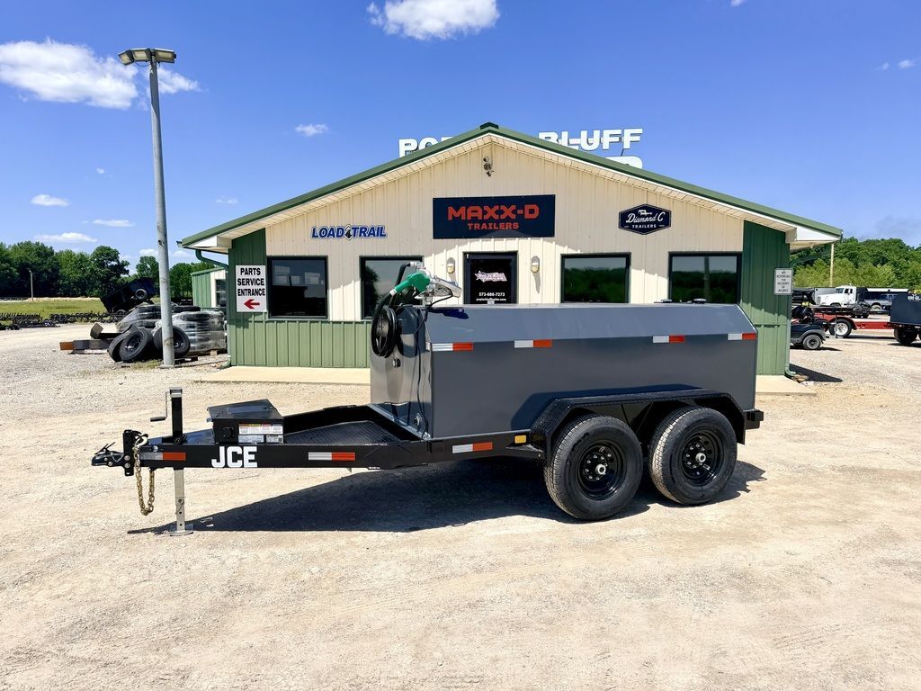 2027 JCE Trailers 990 Gallon Fuel Tank Trailer With Pump 14k GVWR *FARM/A in Poplar Bluff, MO