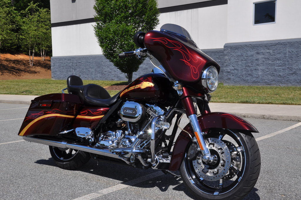 2010 Harley-Davidson® FLHXSE - CVO Street Glide® CVO in High Point, NC
