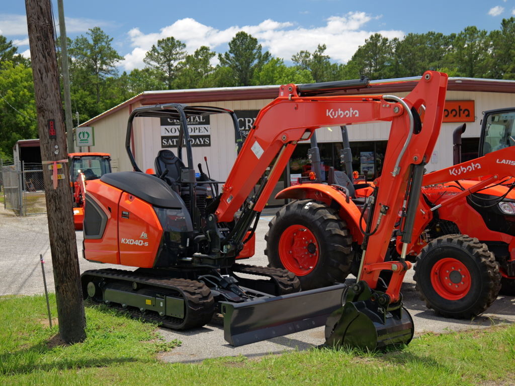 Kubota Compact Excavators KX040-5 in Cairo, GA