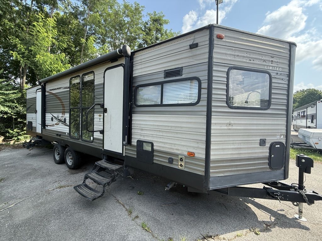 2017 Forest River CHEROKEE 274VFK in lexington KY