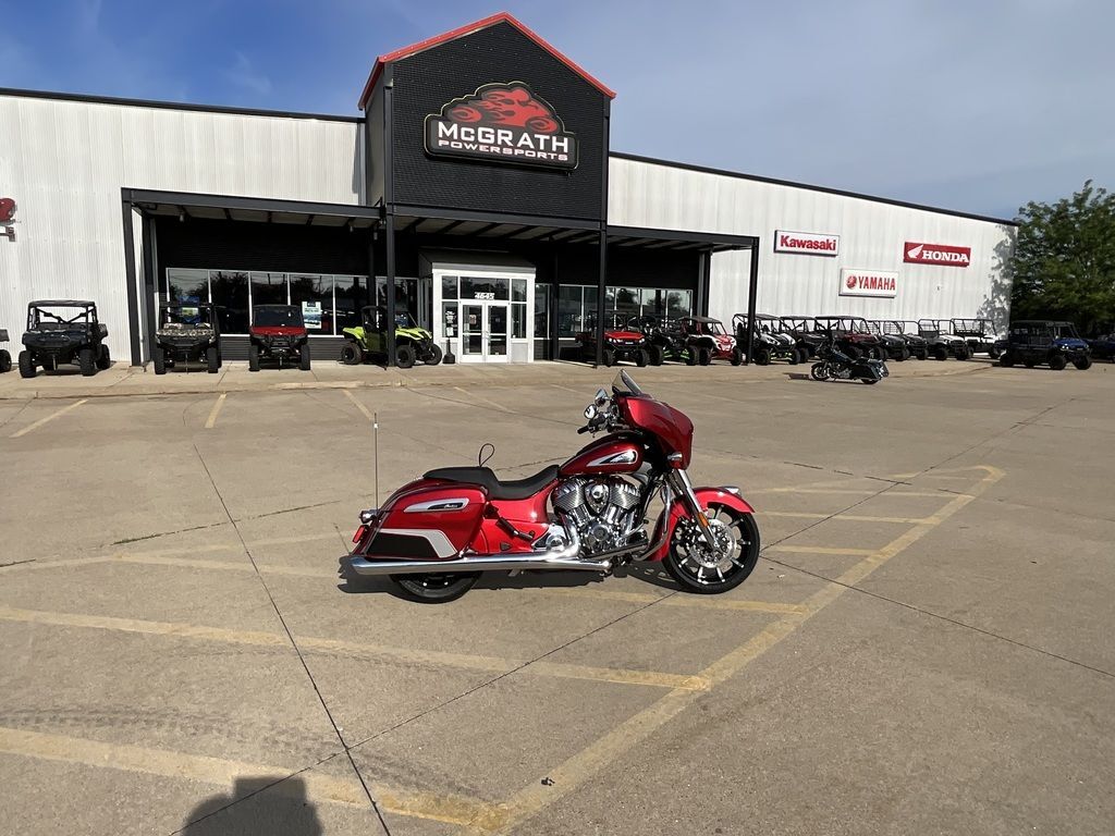 2026 Indian Motorcycle® Chieftain® Limited Sunset Red Metallic LIMITED in Cedar Rapids, IA