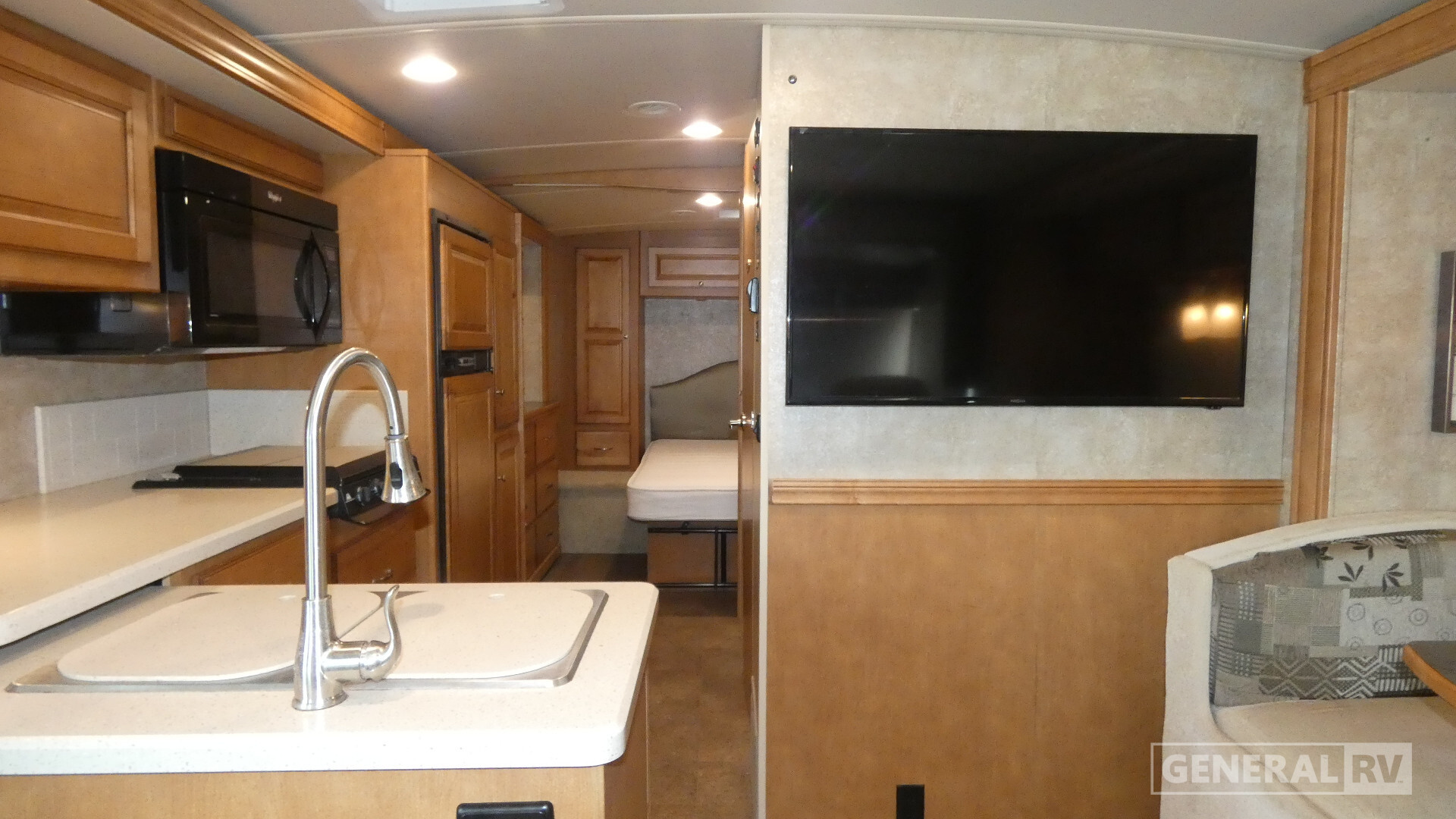 2016 Winnebago VISTA LX 27N in birch run MI