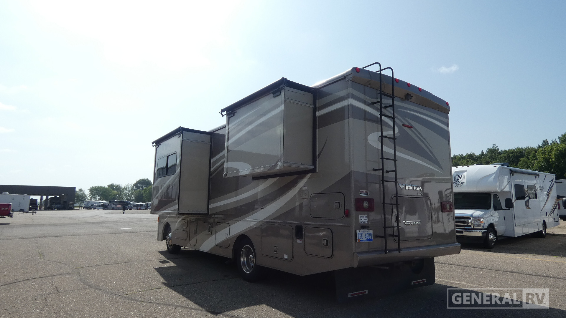 2016 Winnebago VISTA LX 27N in birch run MI