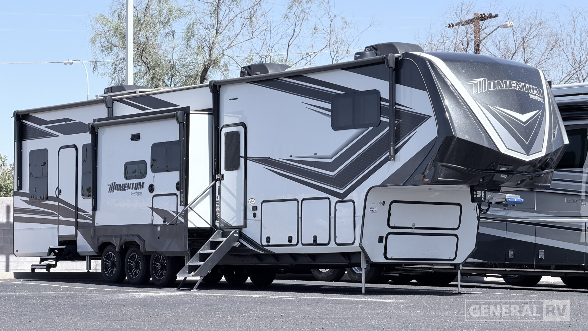 2024 Grand Design MOMENTUM 410TH Fifth Wheel Toy Hauler RV