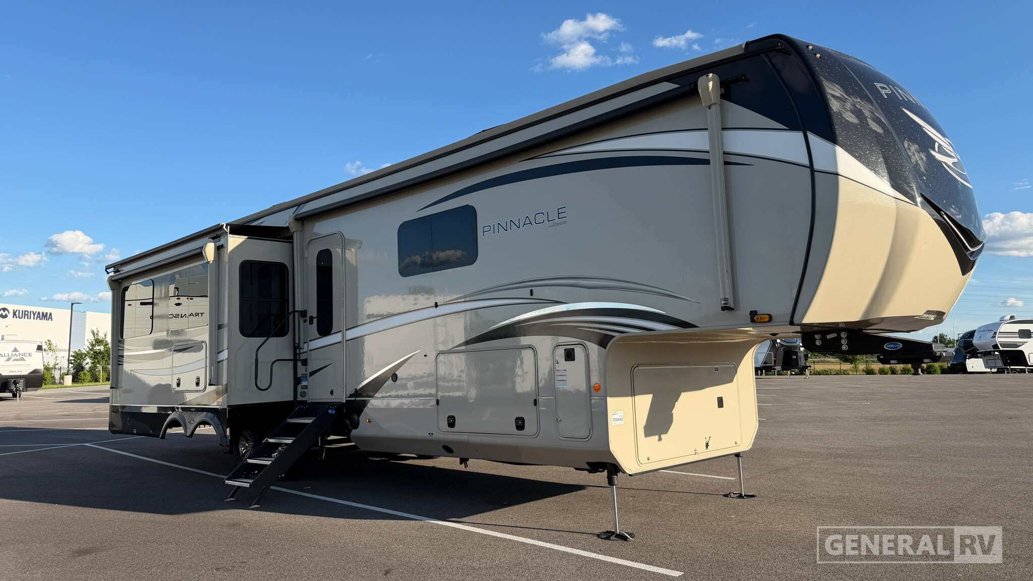 2021 Jayco PINNACLE 36FBTS in huntley IL