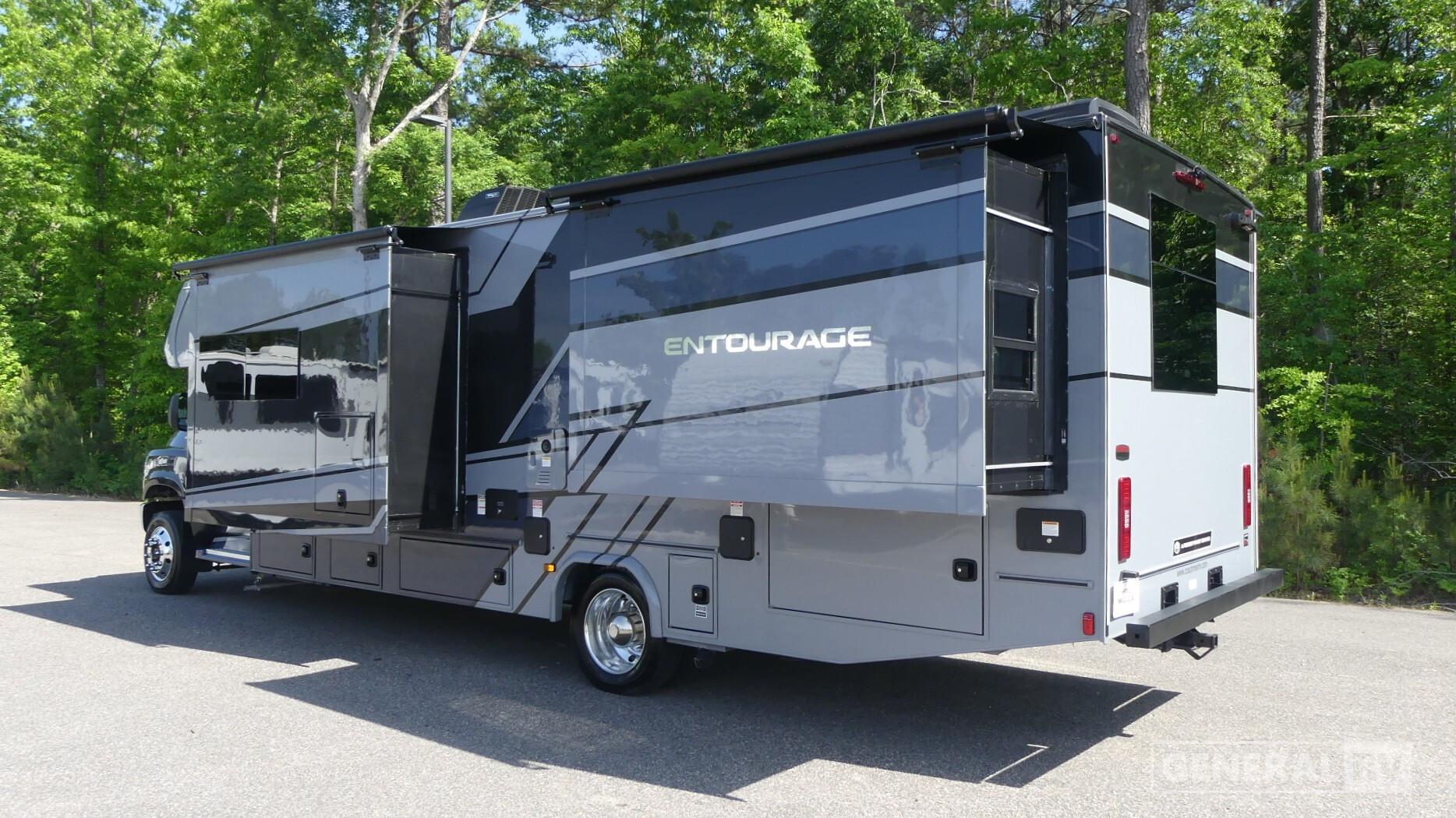 2026 Coachmen ENTOURAGE 330DS in ashland VA