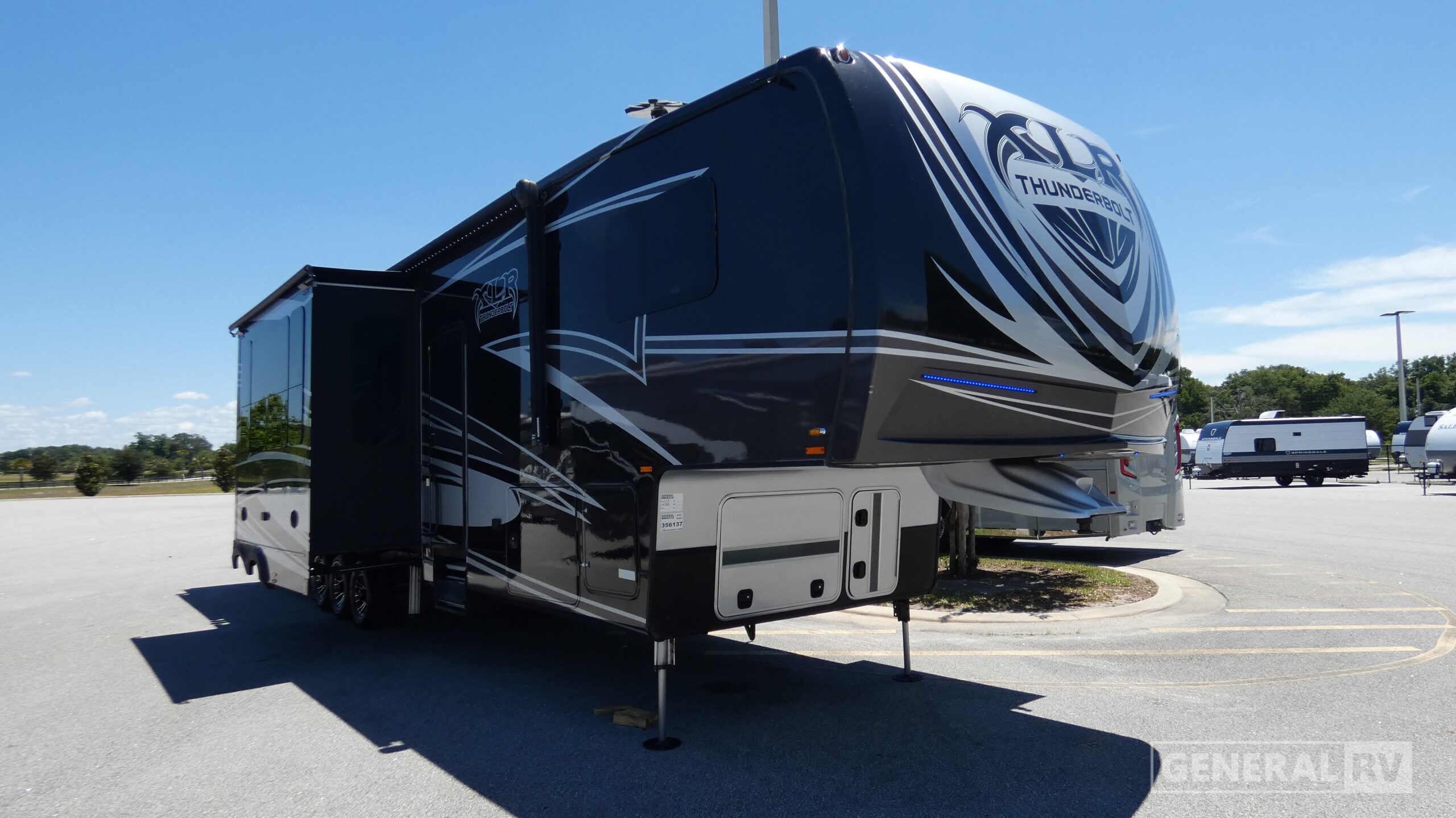 2018 Forest River XLR Thunderbolt 375AMP in ocala FL