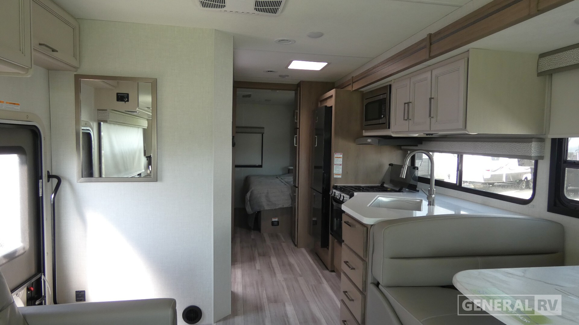 2026 Thor Motor Coach ACE 30C in mt clemens MI
