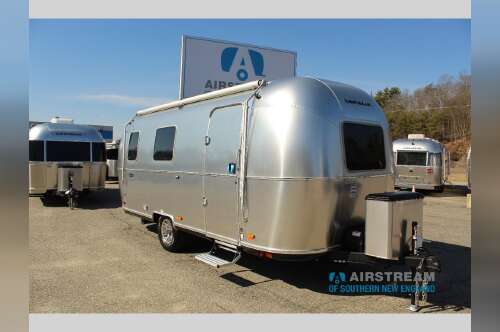 2027 Airstream World Traveler 22RB in union CT
