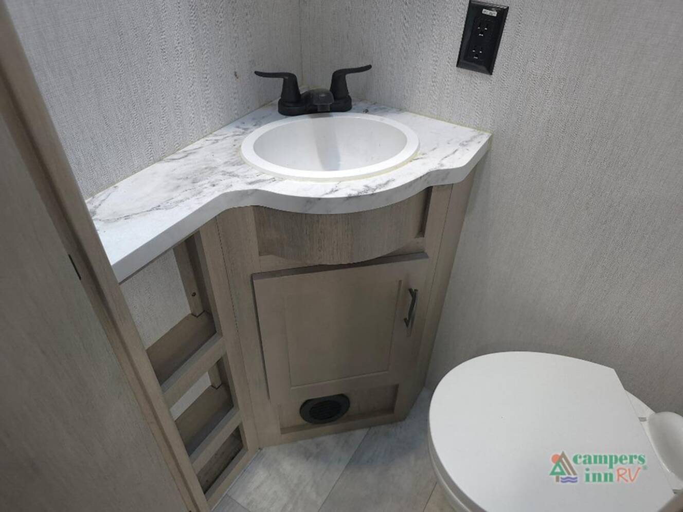 A photo of this 2023 Grand Design Momentum 31G