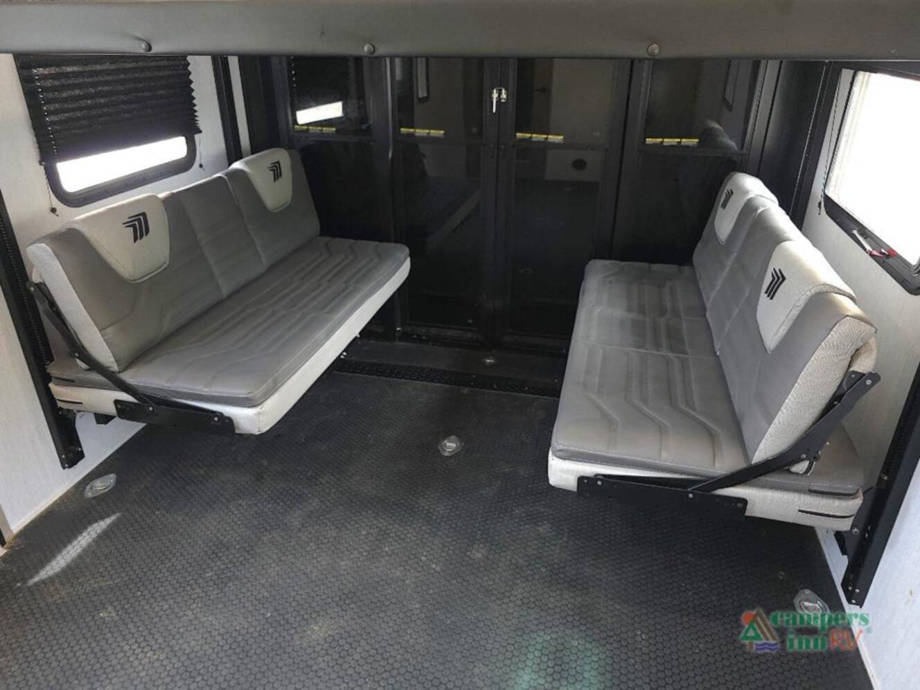 A photo of this 2023 Grand Design Momentum 31G
