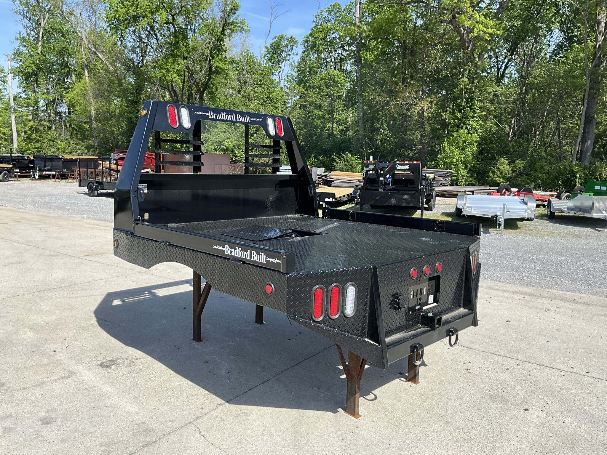 Bradford Built BB-WORKBED-84-84-41-42 7 SNGL WHL SHORTBED FORD/GM in Mount Vernon, IL