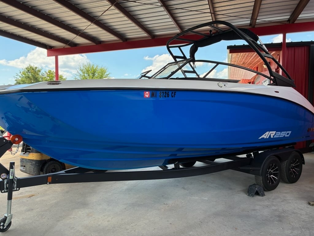 2025 Yamaha AR250 in