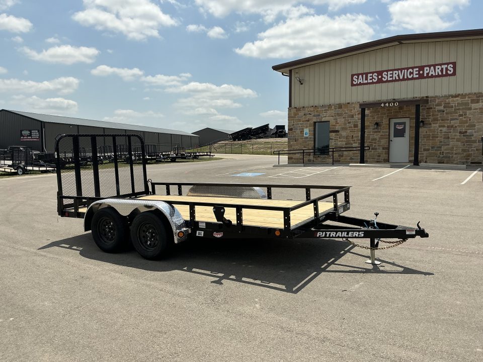 2027 PJ Trailers UL in Willow Park, TX