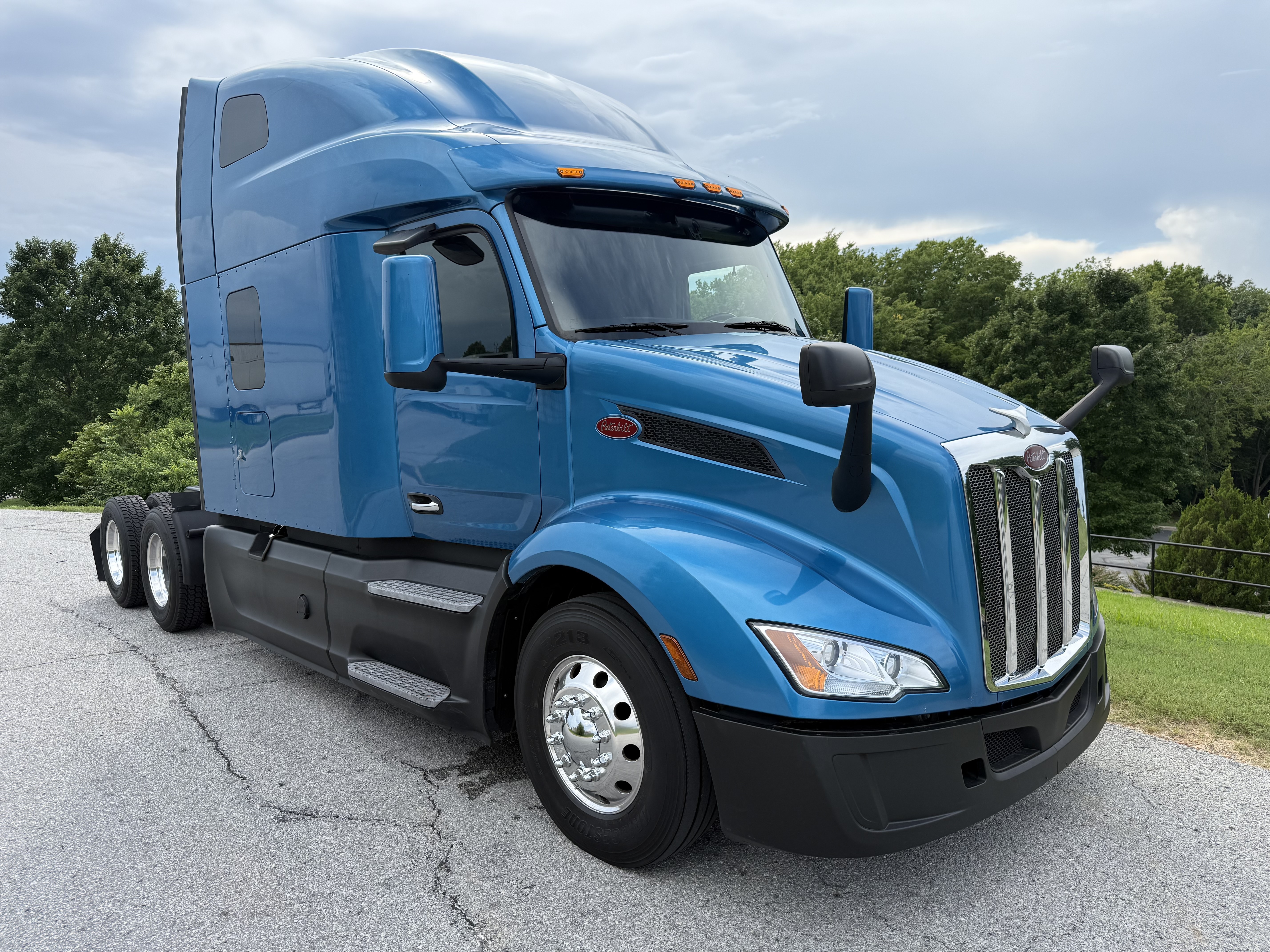 2022 PETERBILT 579 in Springfield, MO