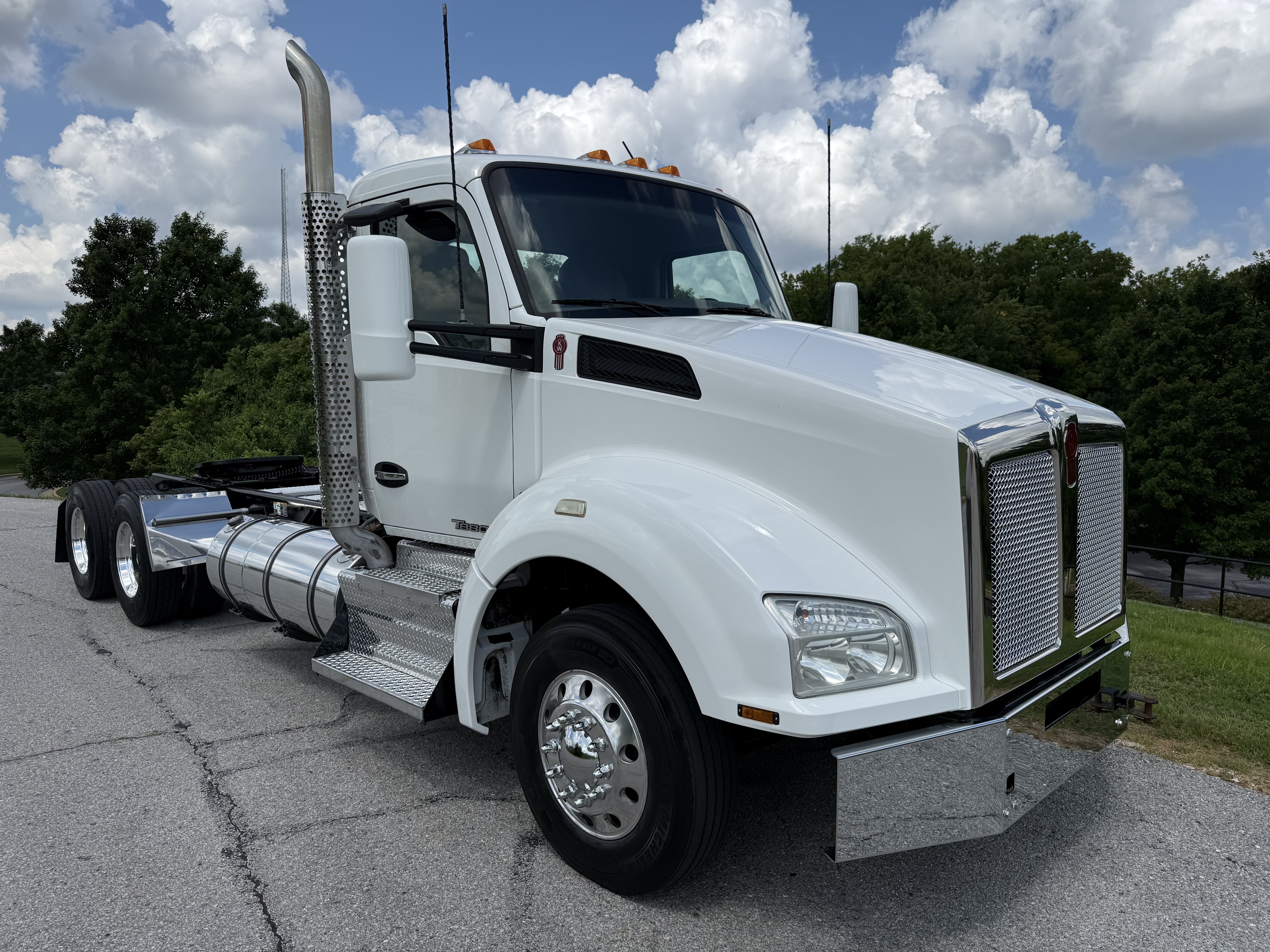 2017 KENWORTH T880 in Springfield, MO