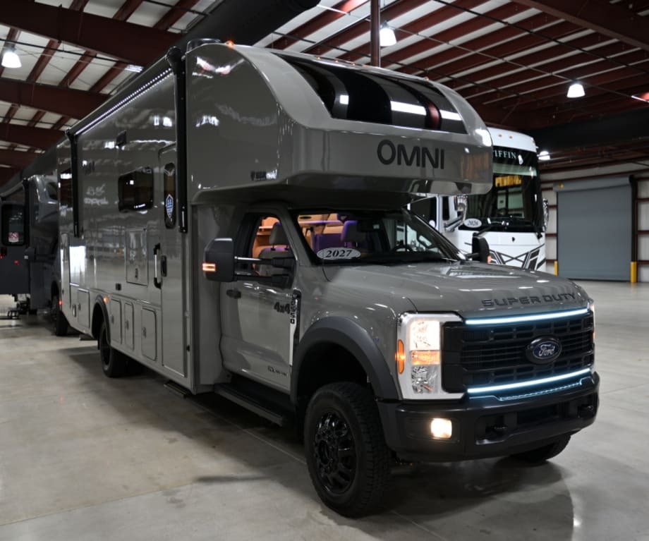 2027 Thor Motor Coach OMNI Z30 in fort lauderdale FL