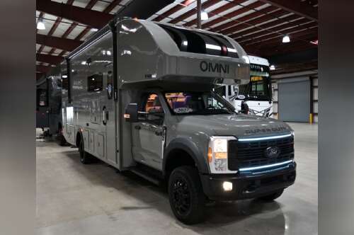 2027 Thor Motor Coach OMNI Z30 in fort lauderdale FL