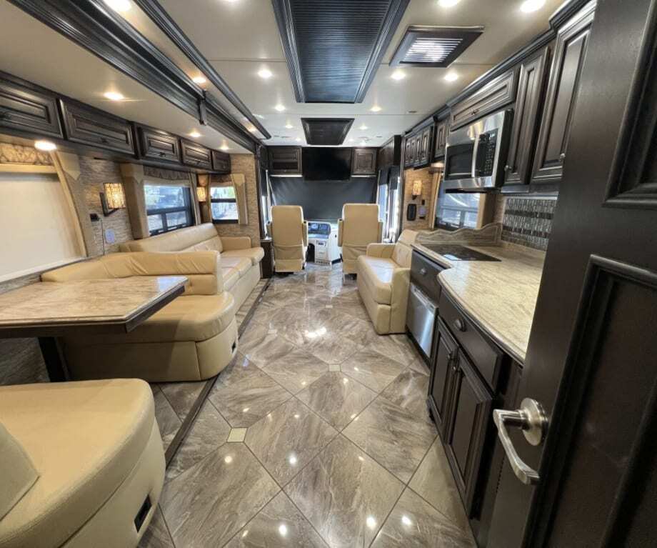 2018 Newmar VENTANA 4369 in tucson AZ