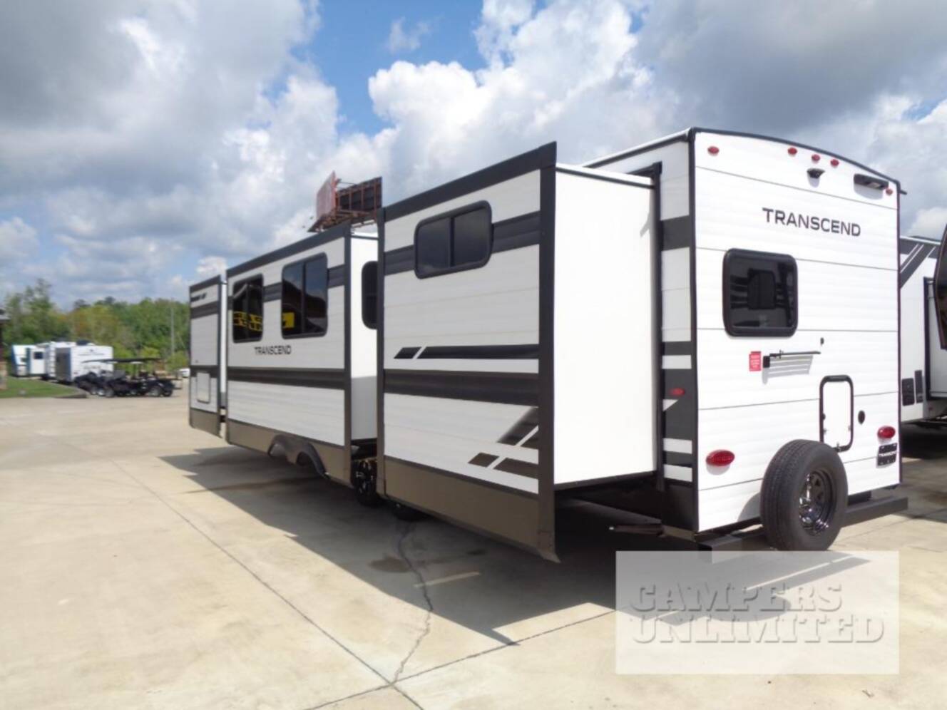A photo of this 2027 Grand Design Transcend Xplor 335BHT