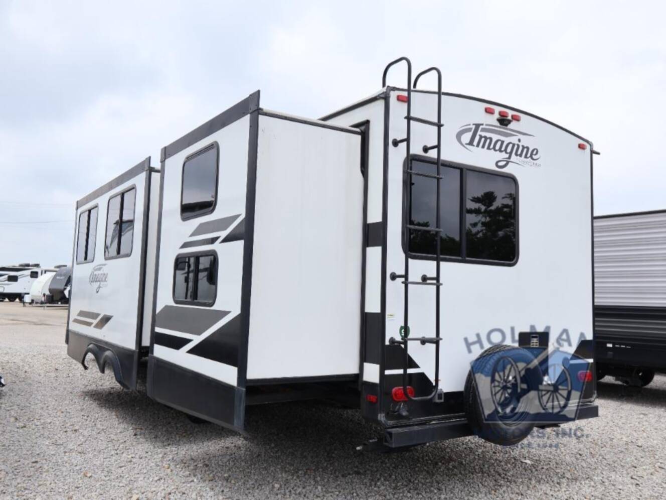 A photo of this 2022 Grand Design Imagine 3250BH