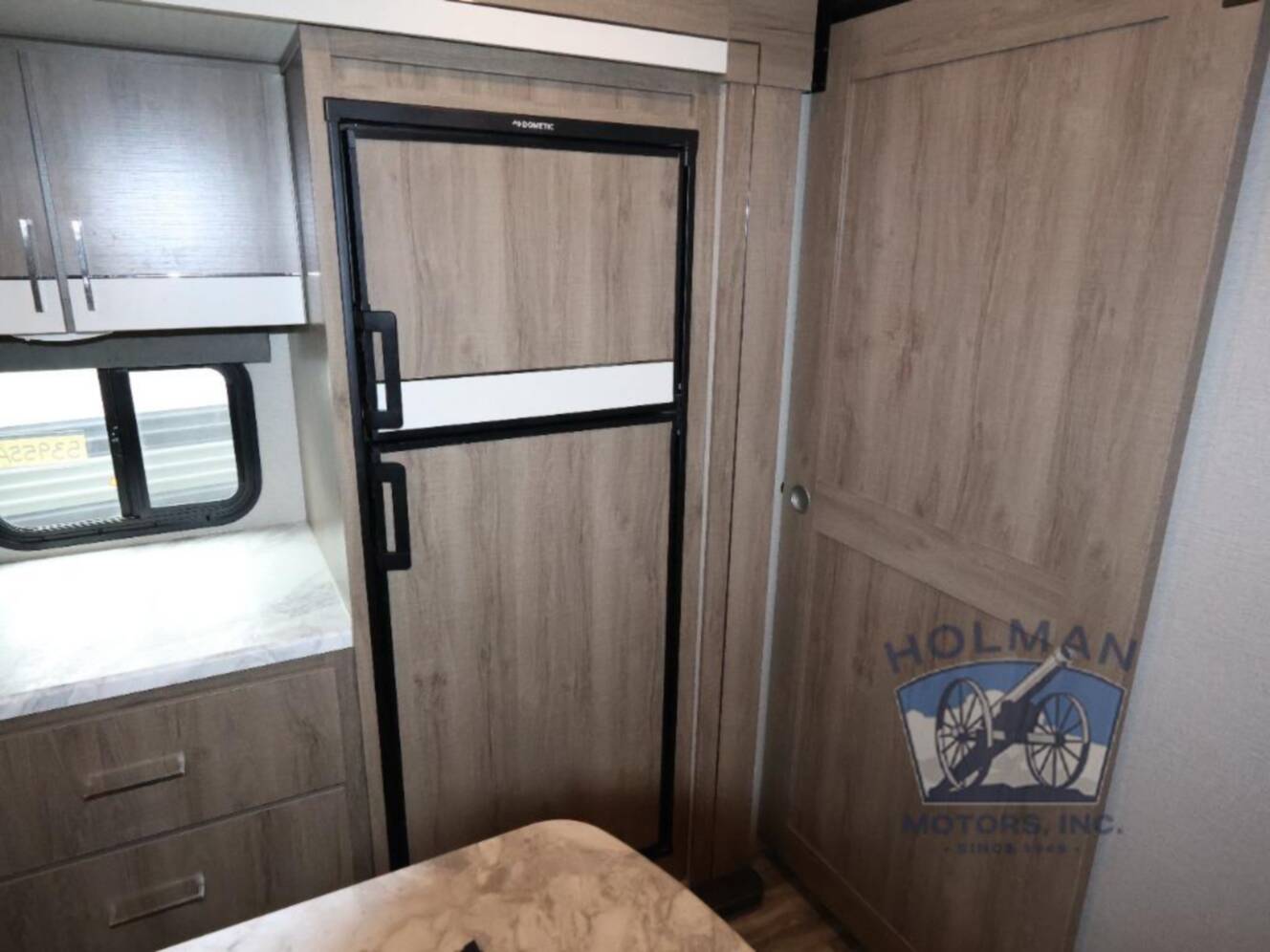 A photo of this 2022 Grand Design Imagine 3250BH