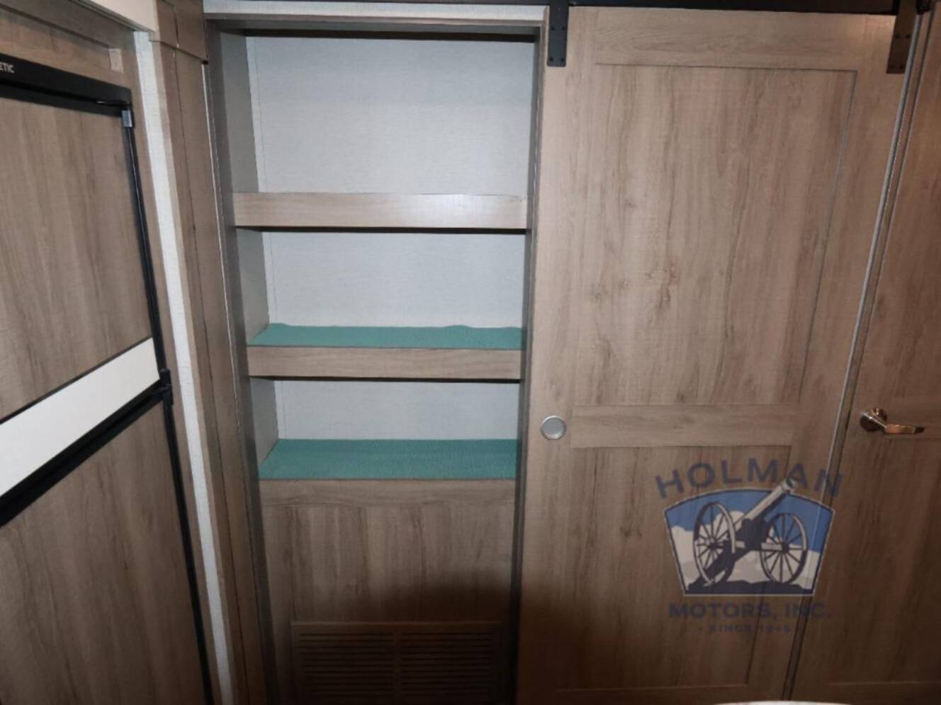 A photo of this 2022 Grand Design Imagine 3250BH