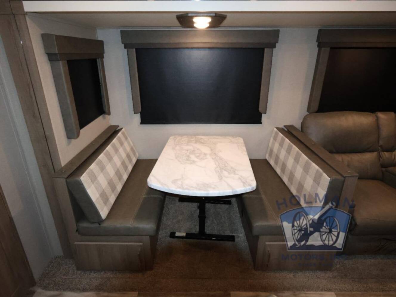 A photo of this 2022 Grand Design Imagine 3250BH