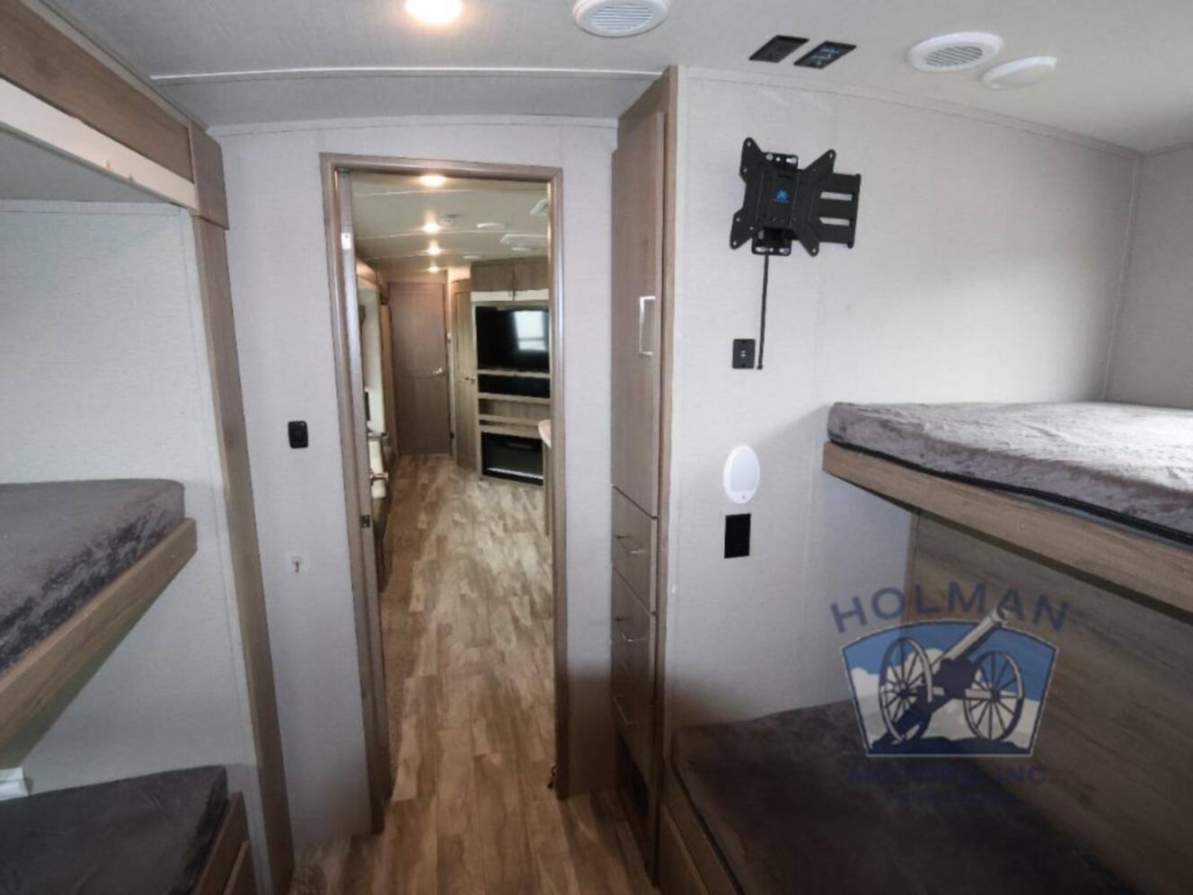 A photo of this 2022 Grand Design Imagine 3250BH