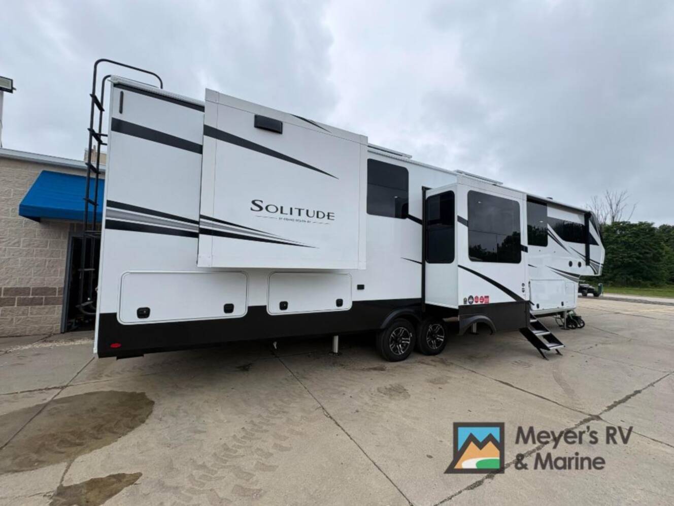 A photo of this 2027 Grand Design Solitude 390RK