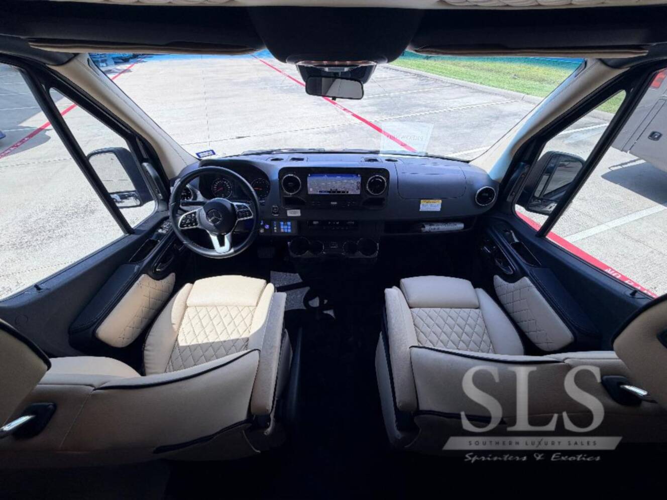 A photo of this 2024 Midwest Automotive Designs Luxe Cruiser D4
