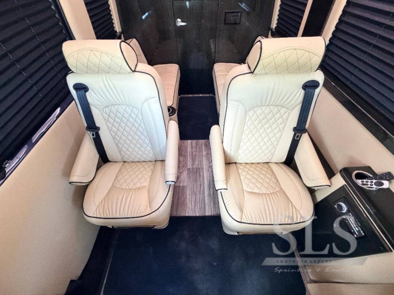 A photo of this 2024 Midwest Automotive Designs Luxe Cruiser D4