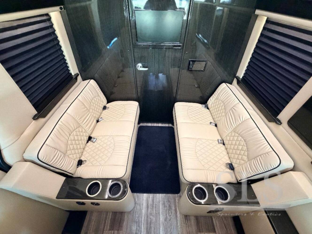 A photo of this 2024 Midwest Automotive Designs Luxe Cruiser D4