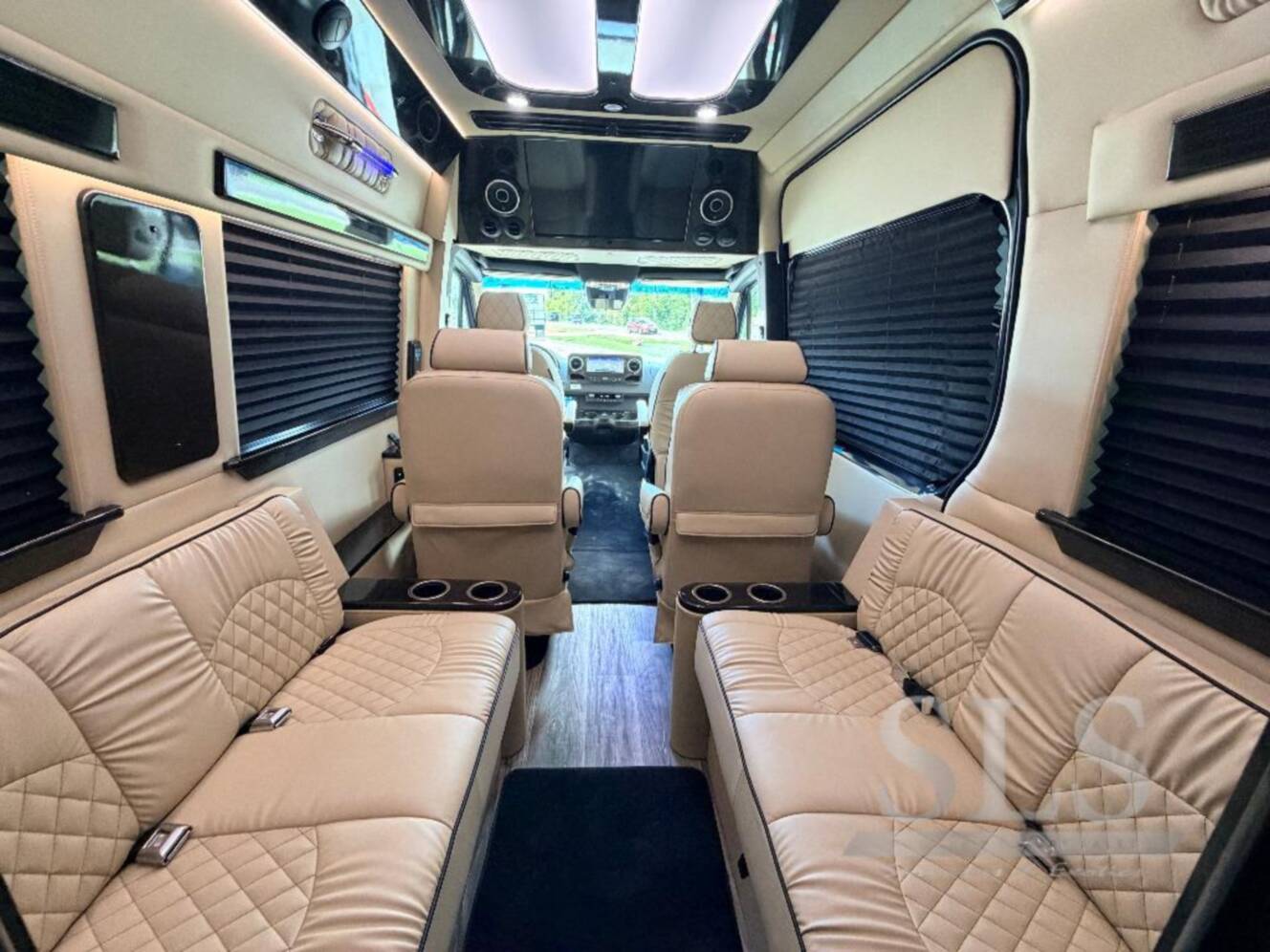 A photo of this 2024 Midwest Automotive Designs Luxe Cruiser D4